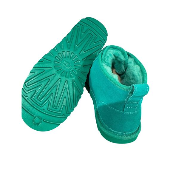 Authentic UGG brand Women's Neumel - Picture 3 of 6